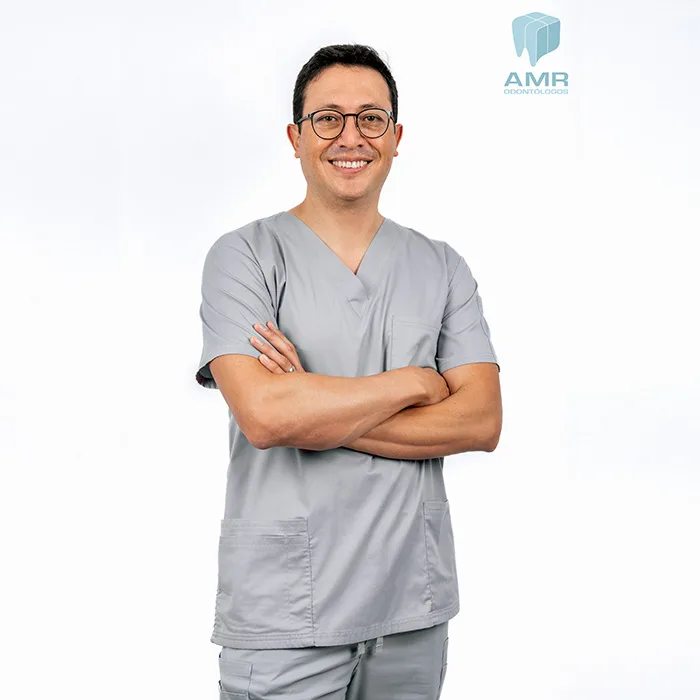 Dr-Santiago-Garces-Mora