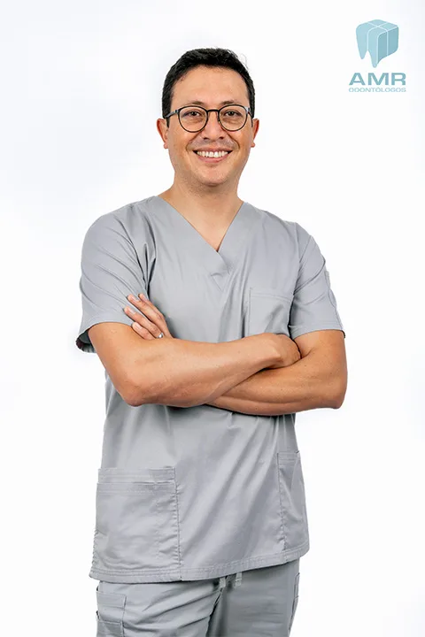 Dr-Santiago-Garces-Mora